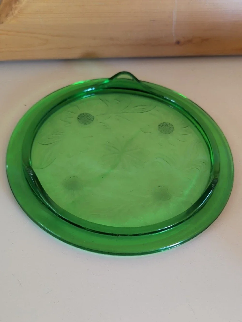VTG. Jeannette Iraineum Glass Company, Green Pressed Glass Footed Cake Plate.